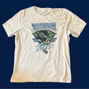 Vintage Design Tennessee Titans Short Sleeve Graphic Tee